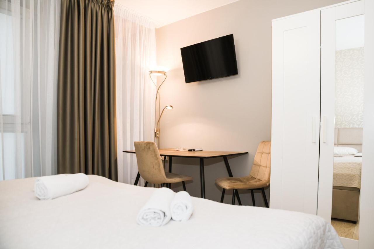 Dharma Stay Apartamentai Telšiai Esterno foto