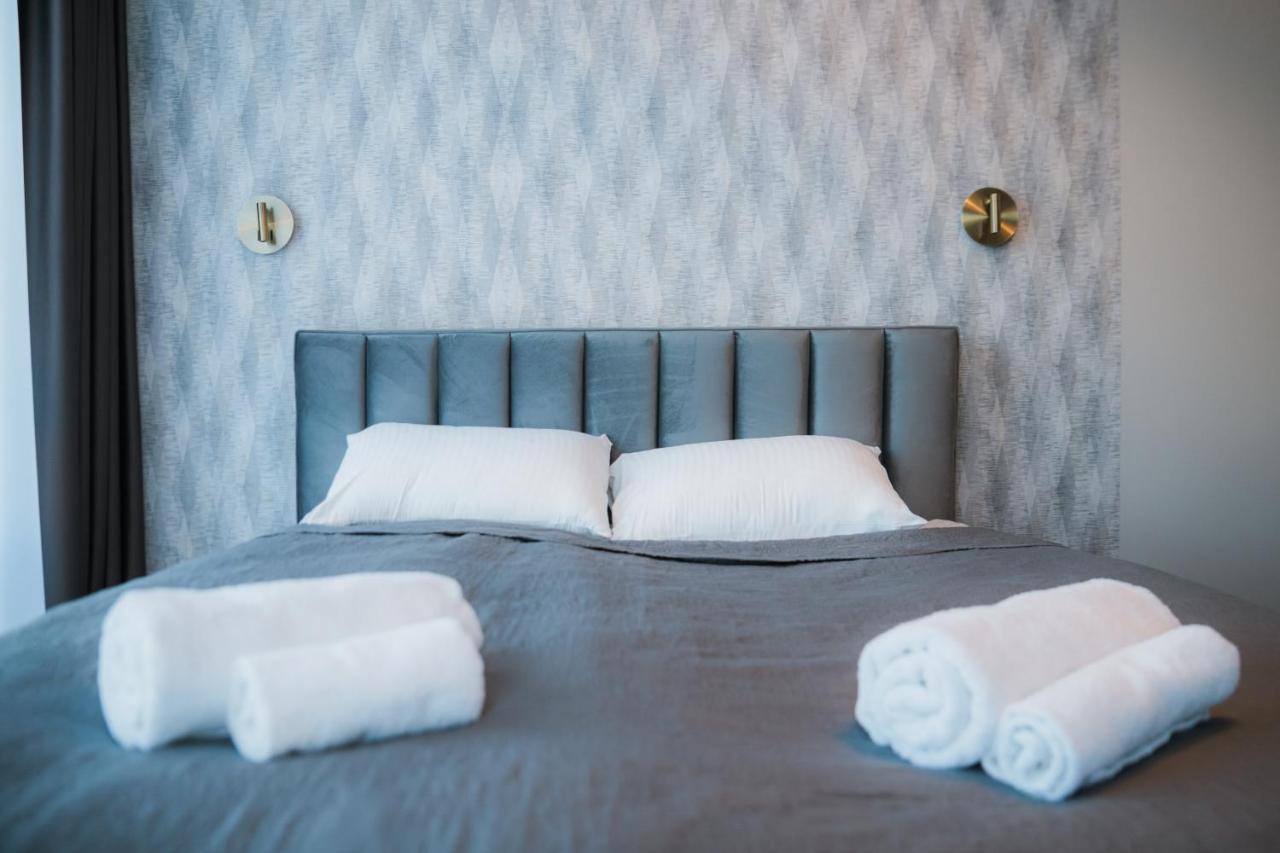 Dharma Stay Apartamentai Telšiai Esterno foto
