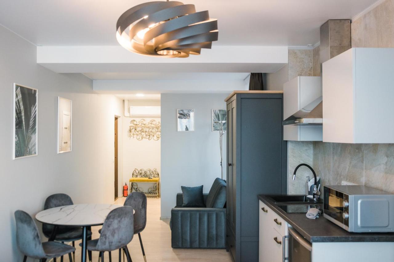 Dharma Stay Apartamentai Telšiai Esterno foto