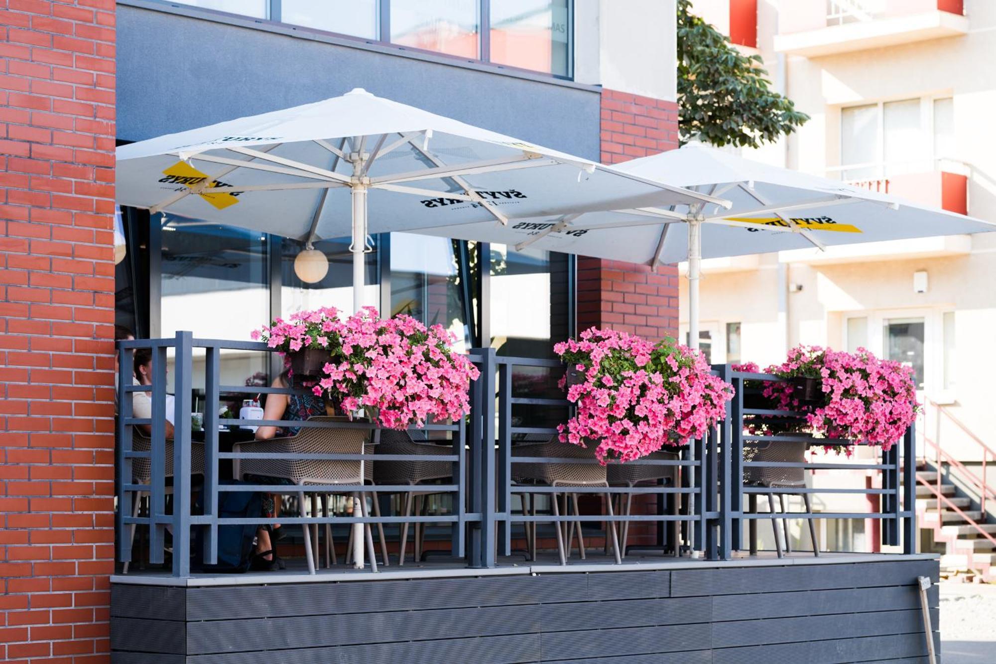 Dharma Stay Apartamentai Telšiai Esterno foto