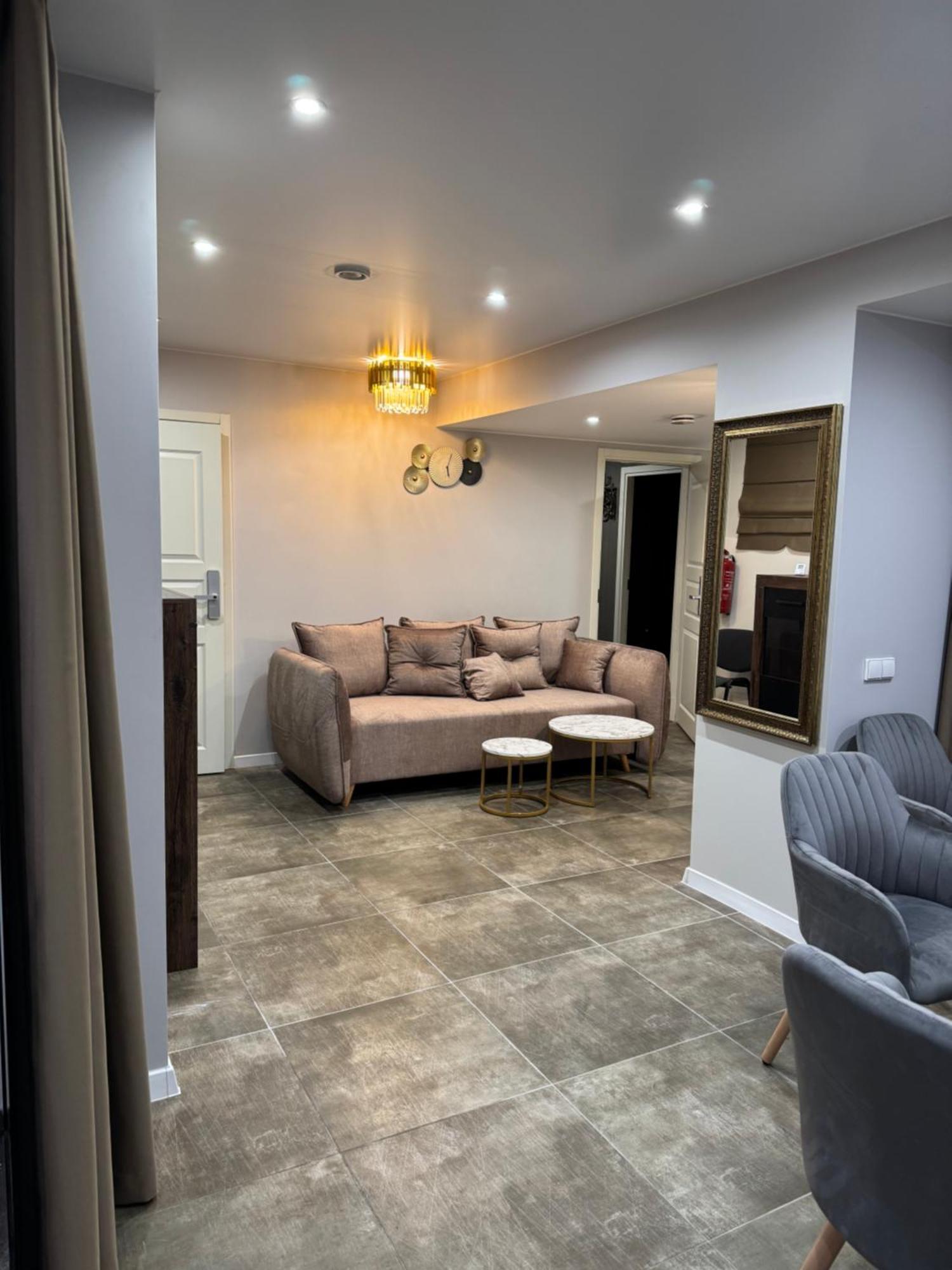 Dharma Stay Apartamentai Telšiai Esterno foto